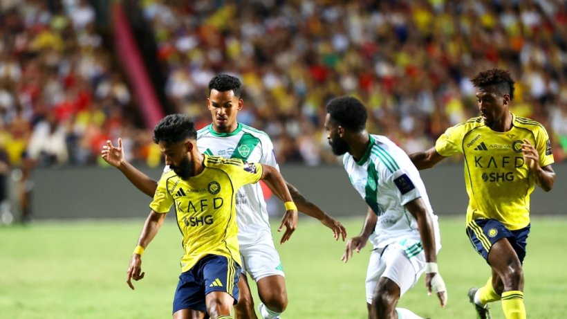غيابات بالجملة للأهلي والنصر في قمة الأول بارك